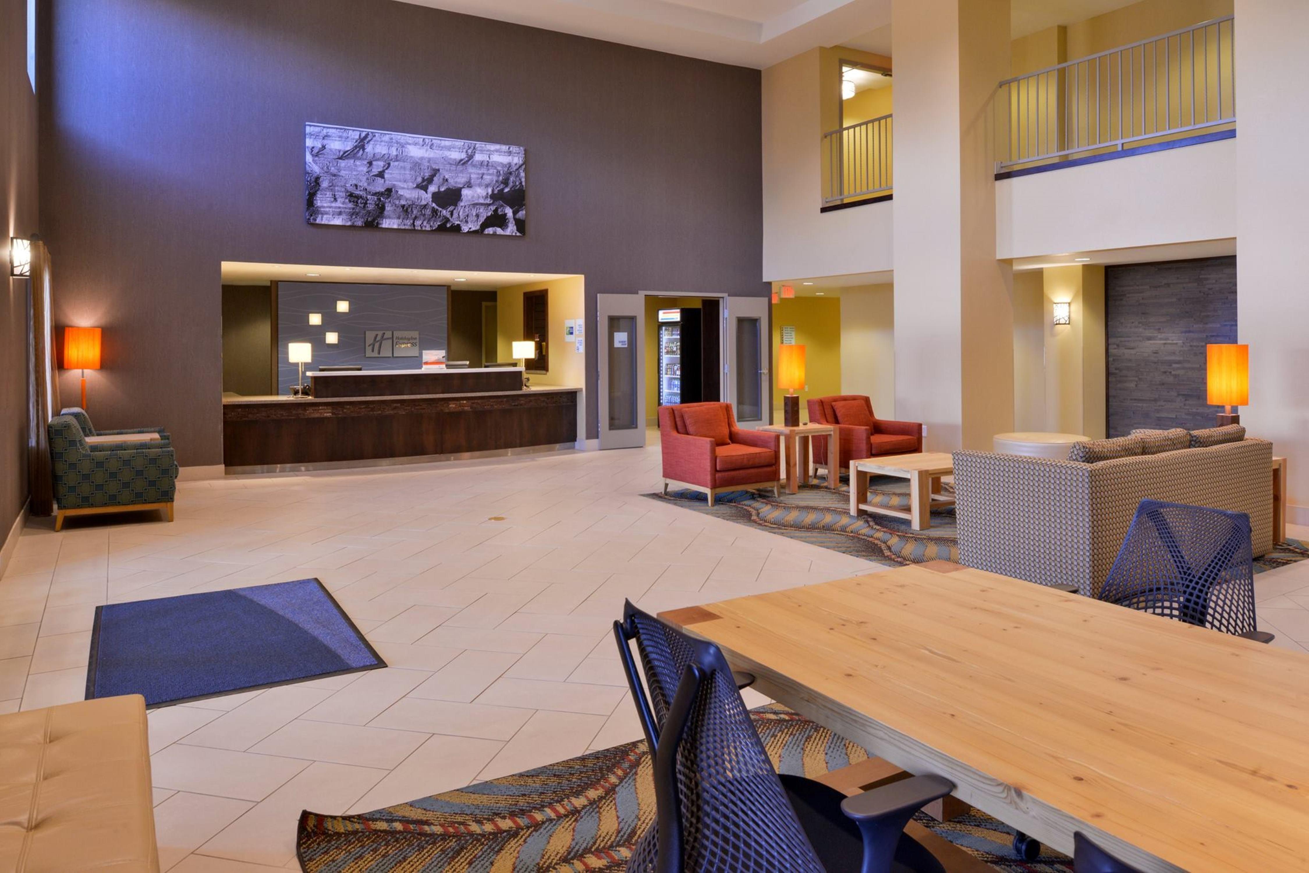 Express & - Powell Area By Ihg